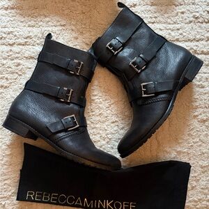 Rebecca Minkoff biker boots leather
Black size 8
